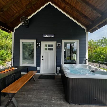 Modern Smoky Mountain Tiny House Leilighet Pigeon Forge Eksteriør bilde