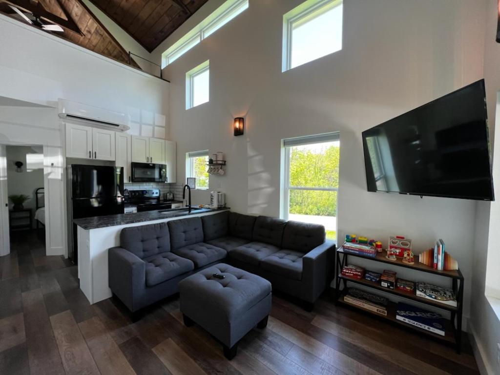 Modern Smoky Mountain Tiny House Leilighet Pigeon Forge Eksteriør bilde