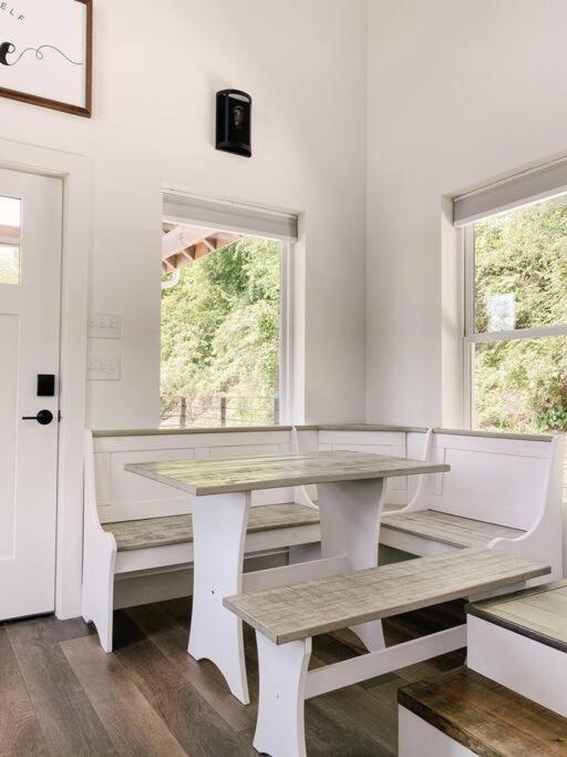 Modern Smoky Mountain Tiny House Leilighet Pigeon Forge Eksteriør bilde