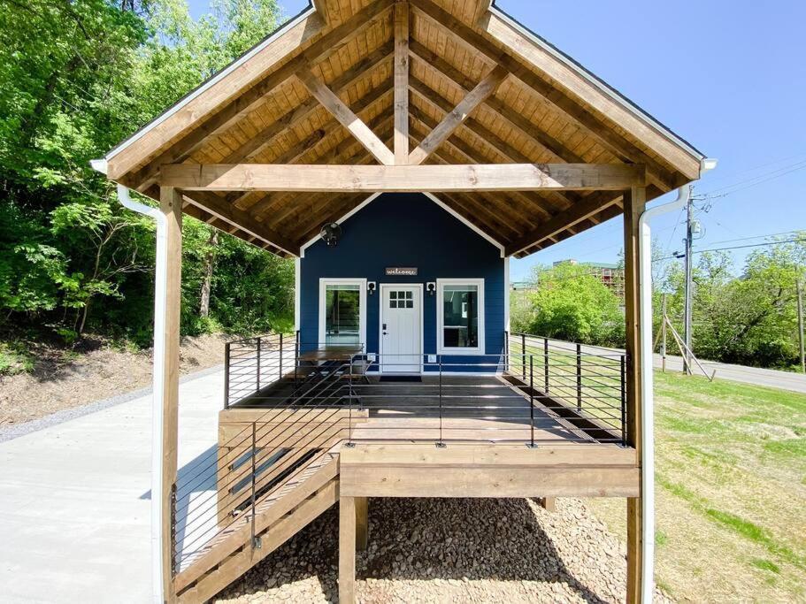 Modern Smoky Mountain Tiny House Leilighet Pigeon Forge Eksteriør bilde